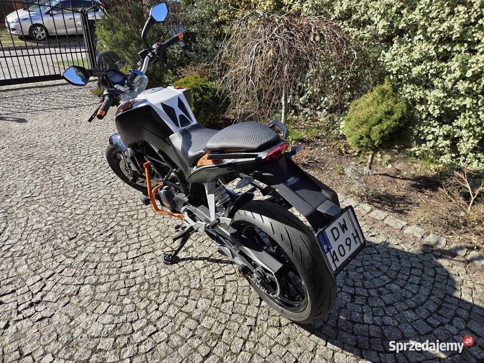 KTM Duke 125 ABS 2014r łańcuch