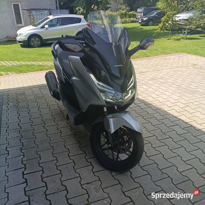 Honda FORZA 125 2017 18 przebiegu 18000km Błaszki