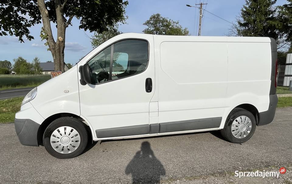 Renault Trafic 20 DCI Klima Hak centralny zamek łódzkie Poddębice