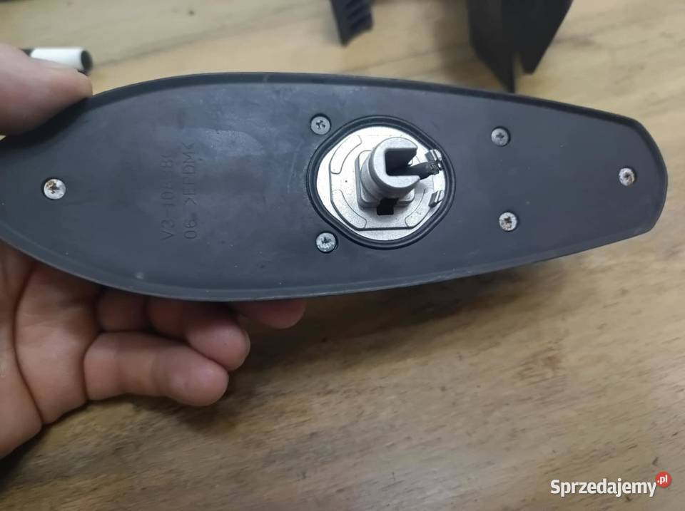 Toyota Auris II antena rekin V310838C wysyłka Warszawa sprzedam