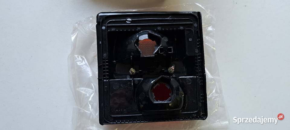 Lampa tylna prawa w klapę Audi 100 C3 LUCID NOWA Luzino