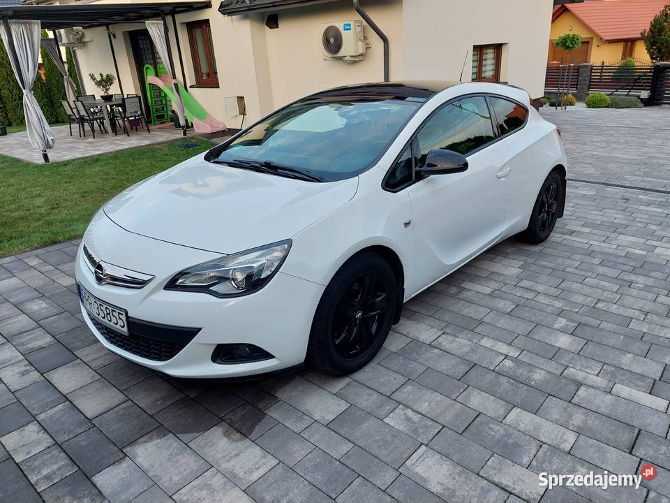 Sprzedam Opla Astrę GTC z 2015r benzyna+LPG Samochody osobowe Buszkowiczki