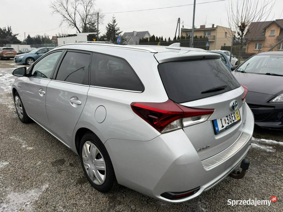 Toyota Auris hybryda navi automat gwarancja II światła do jazdy dziennej