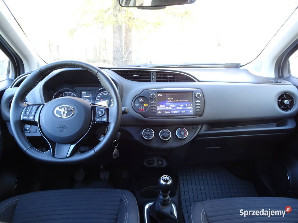 Toyota Yaris 1500 PremiumCity 2017 manualna Poniatowa