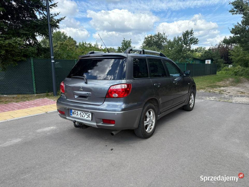 Mitsubishi Outlander 20 bengaz napęd na przód Radom sprzedam