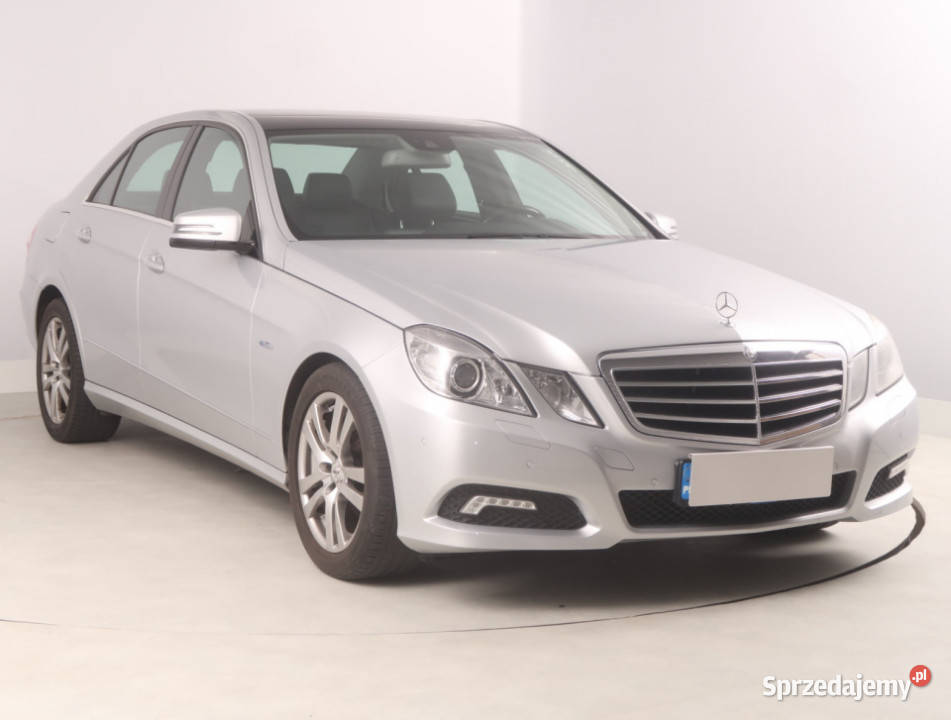 Mercedes E E 200 Piaseczno