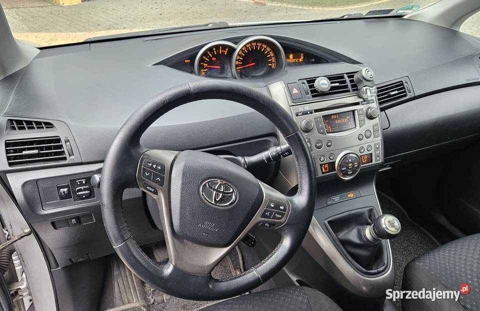 Toyota Verso 20 TDI 2010r 7osobowy Borucino