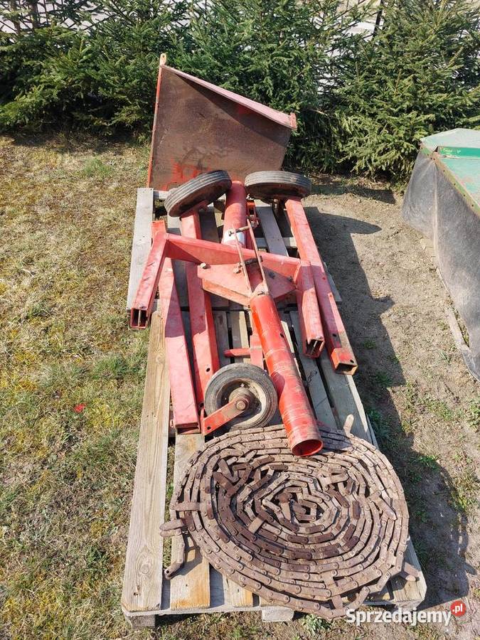 Podajnik łańcuchowy do kostek siana słomy Karsin