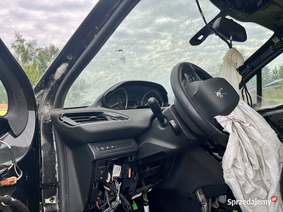Peugeot 208 ehdi osobowe