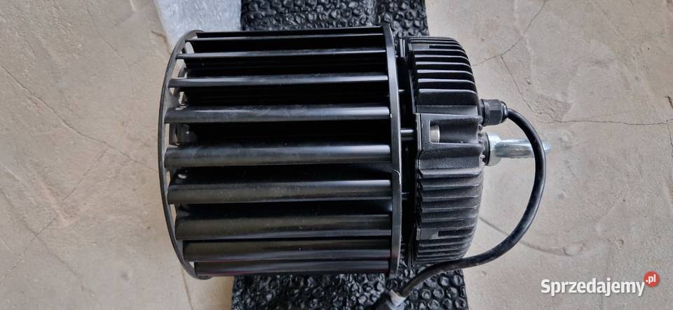 Lampa halowa garażowa LED Kłomnice