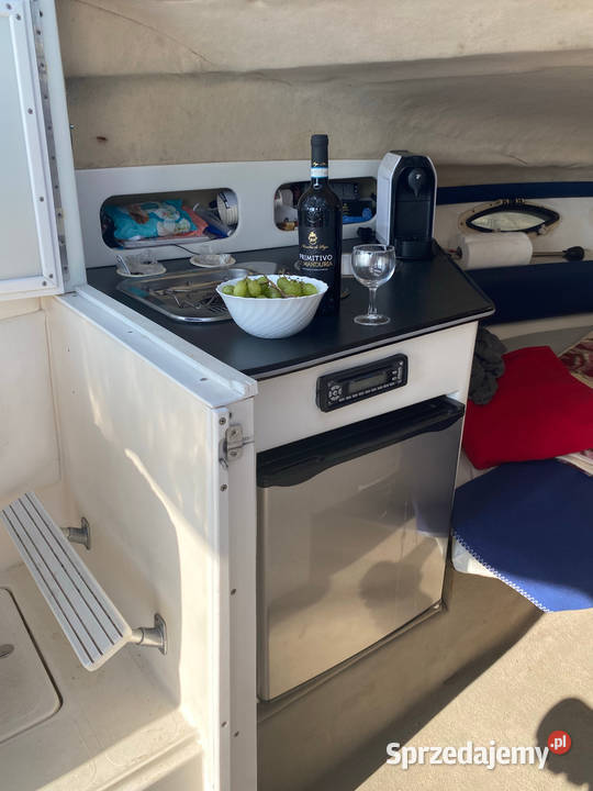 łódź motorowa Larson Hampton 220 50 Volvo Penta mazowieckie Warszawa