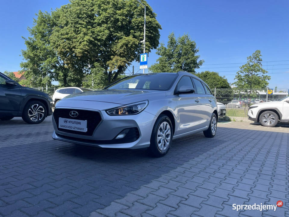 Hyundai i30 14 MPI 100 Classic Salon Polska Kombi łódzkie Piotrków Trybunalski