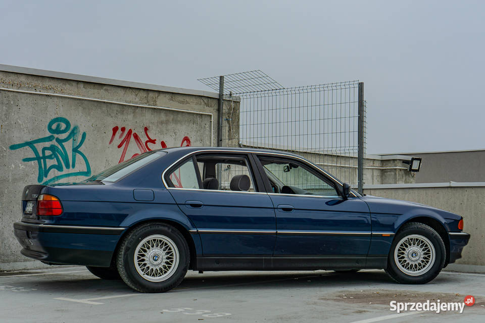 BMW 735 E38 V8 Seria 7