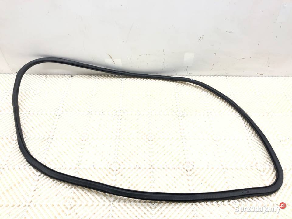 USZCZELKA DRZWI PRZÓD PRAWA ALFA STELVIO SUV