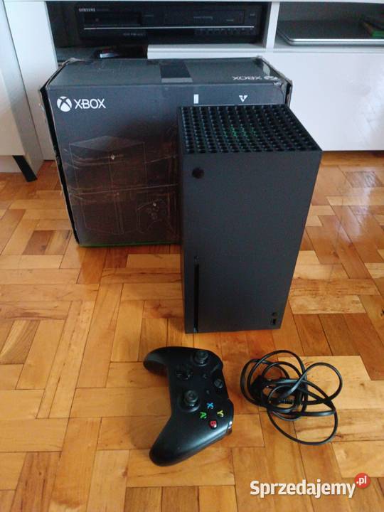 Konsola Xbox Series X z padem pudełkiem kablami Libiąż