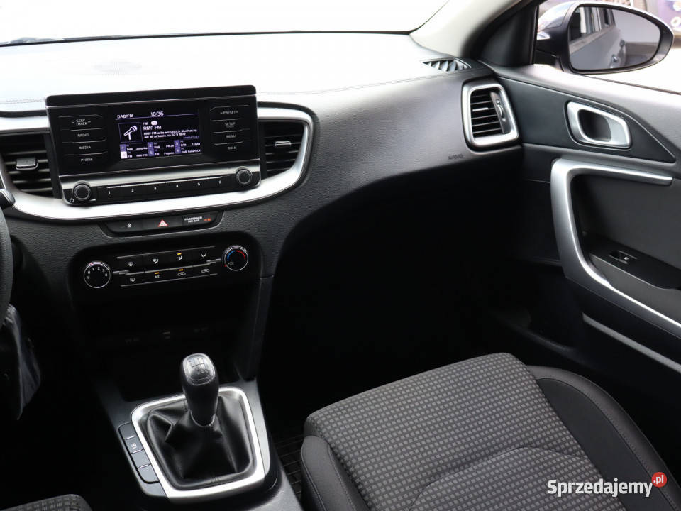 Kia Ceed 10 TGDI manualna Bielany Wrocławskie