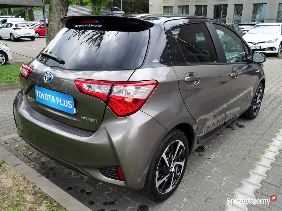 Toyota Yaris 1.5 HSD 100KM SELECTION SMART, salon Polska