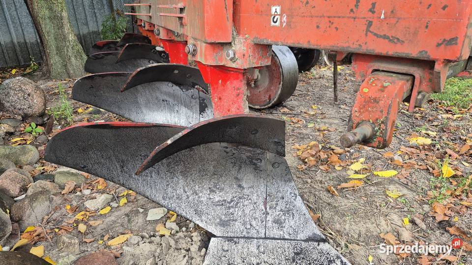 Pług Staltech 4 skibibowy w stanie Rolnictwo sprzedam