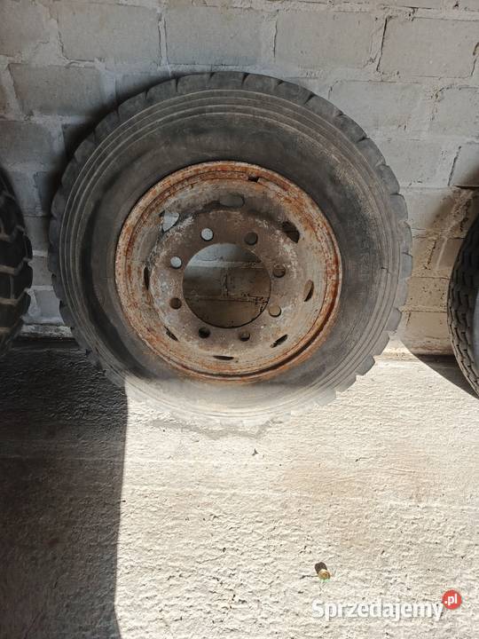 Koło rolnicze 825 R 20 Kunice