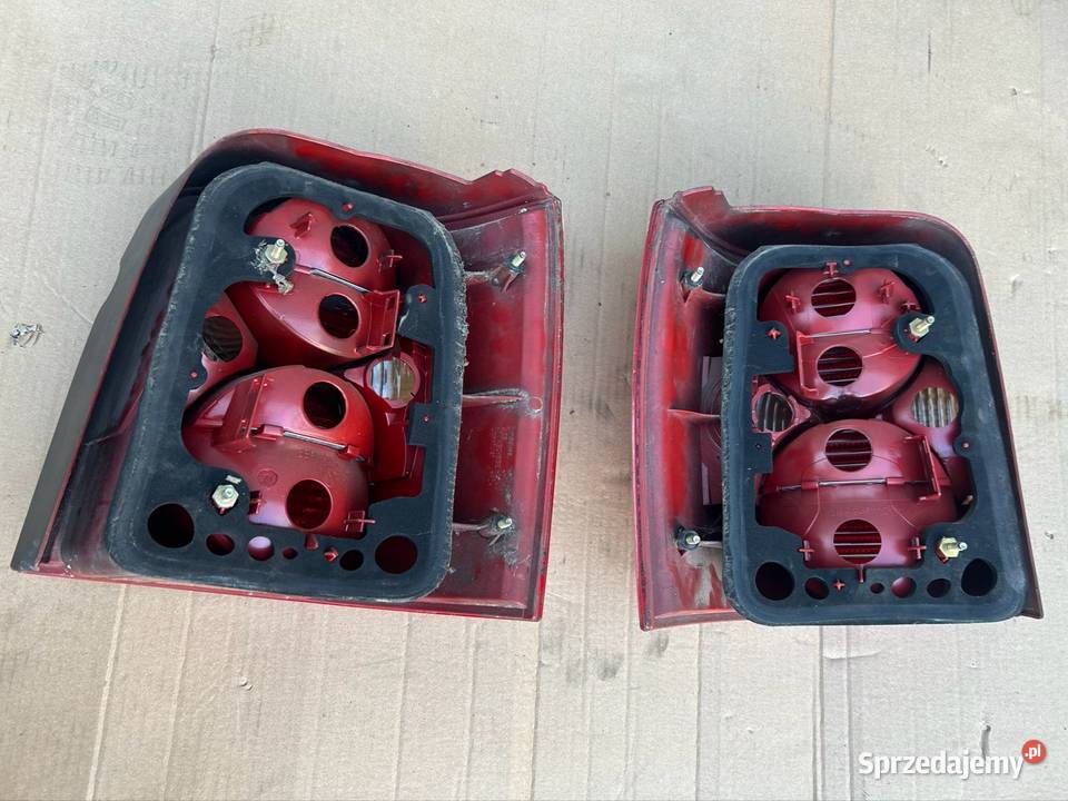 Lampa tylna lewa prawa Passat b5 fl kombi Bydgoszcz