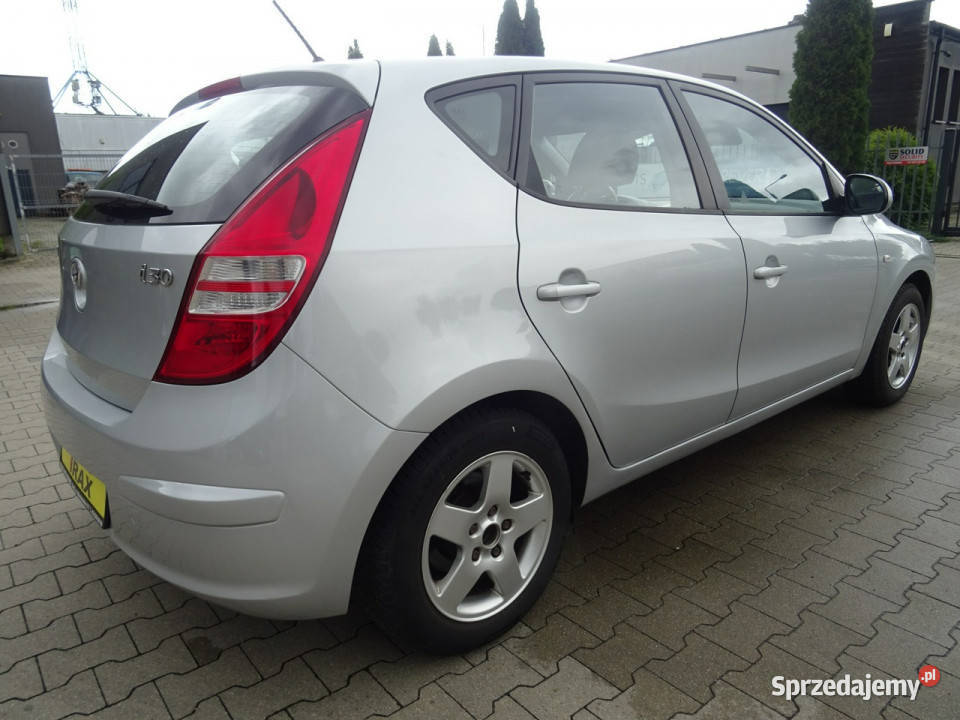 Hyundai i30 14 109ClassicNiski przebieg dobrze klimatyzacja Łódź