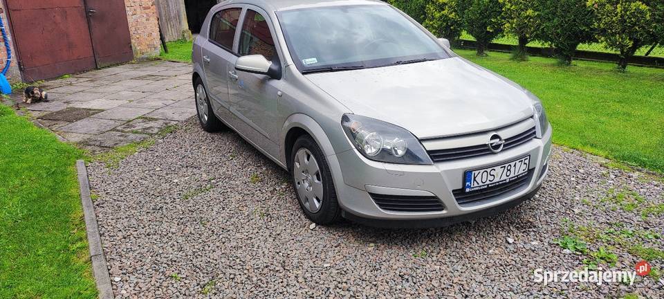 Opel astra h 16 benzyna