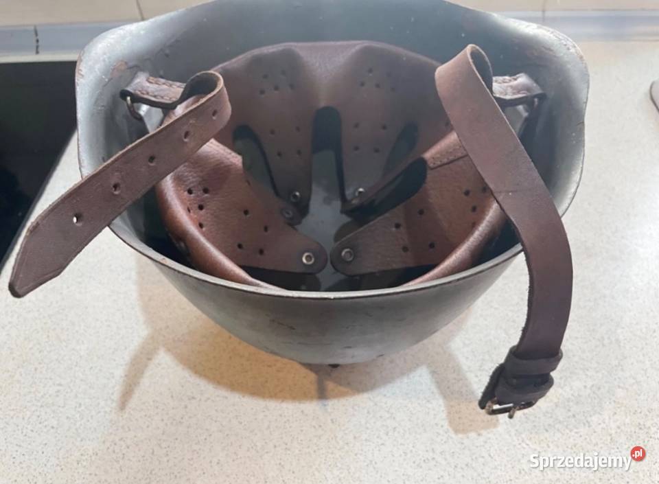 POLSKI HEŁM WOJSKOWY Warszawa