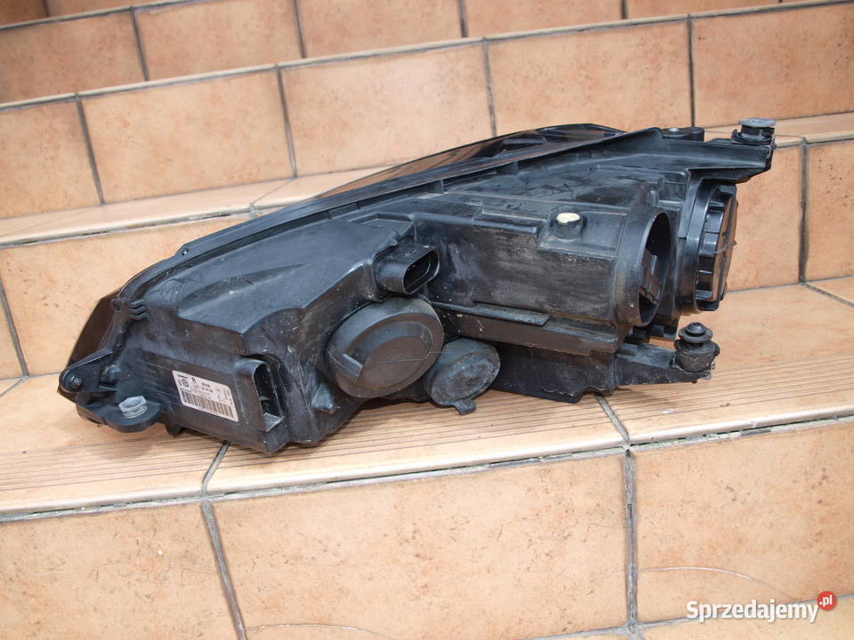 VW Golf 7 VII lampa prawa przód zwykła 2012 Kalisz sprzedam