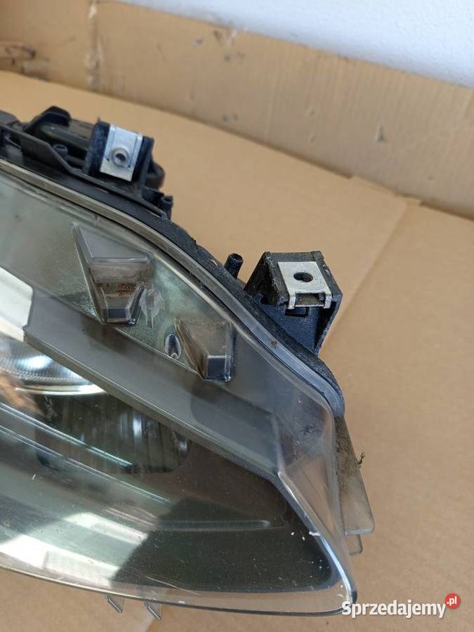 Reflektor prawy BMW 1 f20f21 prawy orginalny osobowe Lampy przednie Rzeszów