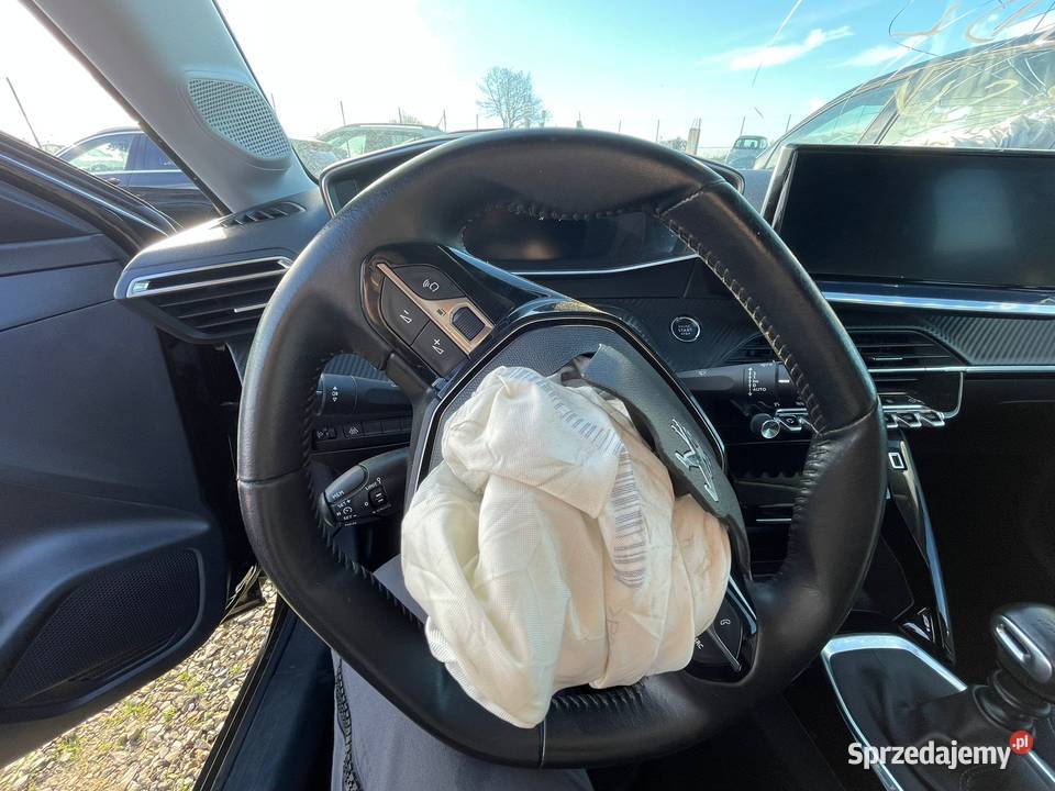 PEUGEOT 208 II 15 BlueHDi 100 Allure Pack GM648 Opole