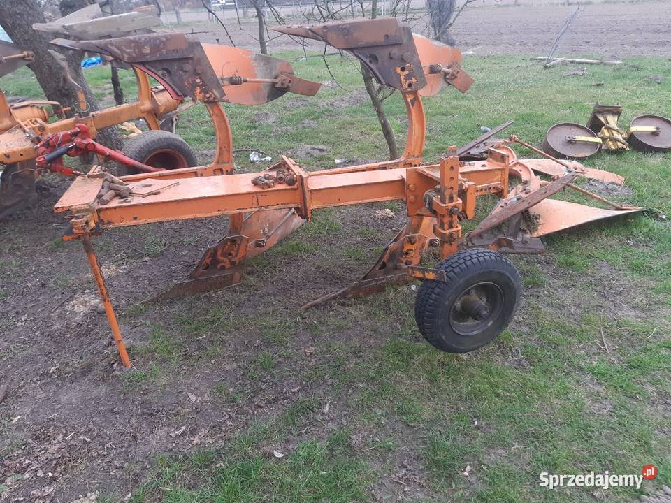 Huard 365 pług pługi trzy skibowy obrotowy na nieuszkodzony Kępno