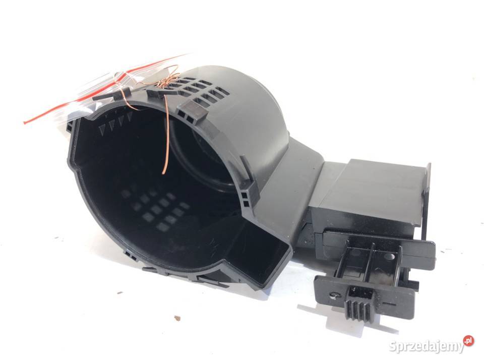 UCHWYT NA NAPOJE BMW E90 7153713 0412