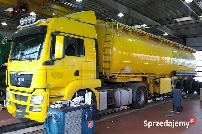 Zestaw do przewozu paszy ciagnik kompresor 24500kg Warszawa sprzedam