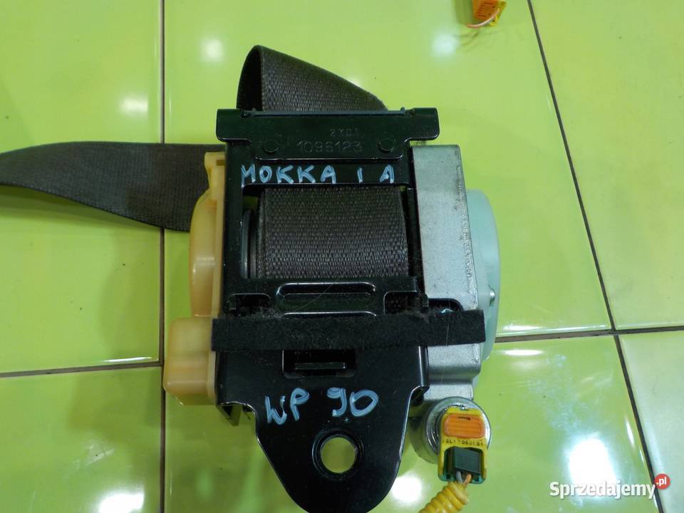 OPEL MOKKA A I 16 B 13r 5D pas bezpieczenstwa Wyposażenie wnętrza Suków