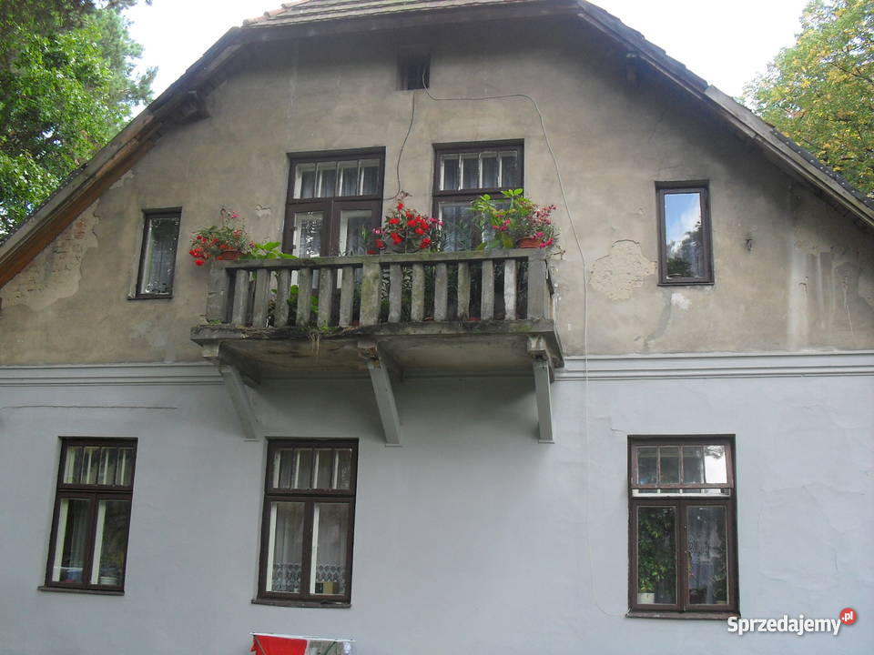 zabytkowy dom dworek Komorów kPruszkowa taras Komorów