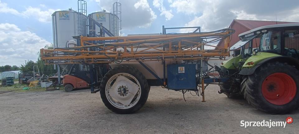 Opryskiwacz sieger lemken ciągany 33 metry 3500 Zborówek