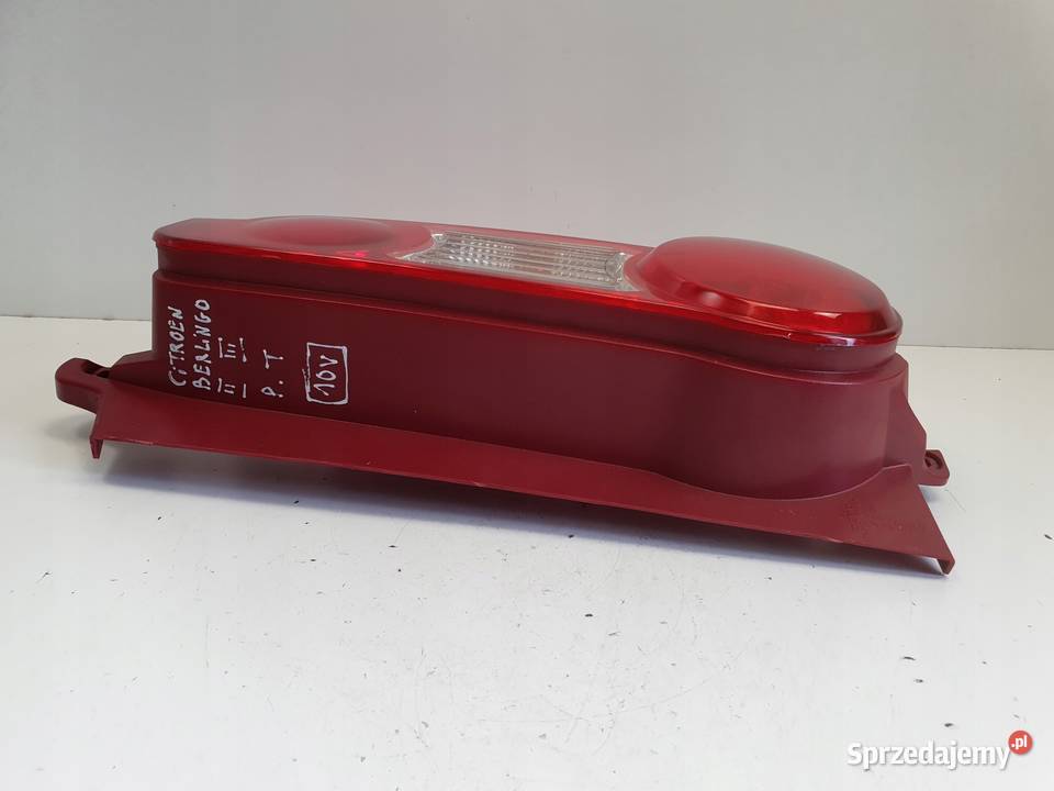 Citroen Berlingo II III 1218r TYLNIA PRAWA LAMPA Rudka