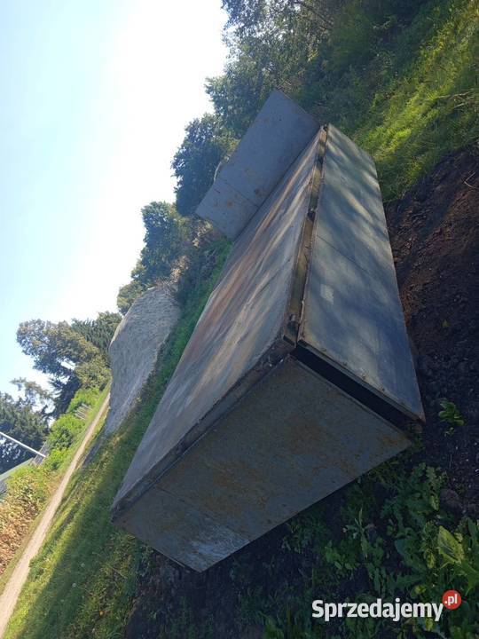 Przyczepa platforma sadownicza