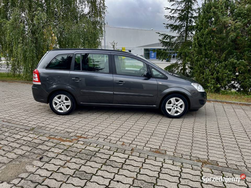 ŚlicznyZadbanyOpelZafira2008rLift17IsuzuBogwyp7Os Zafira Zduńska Wola