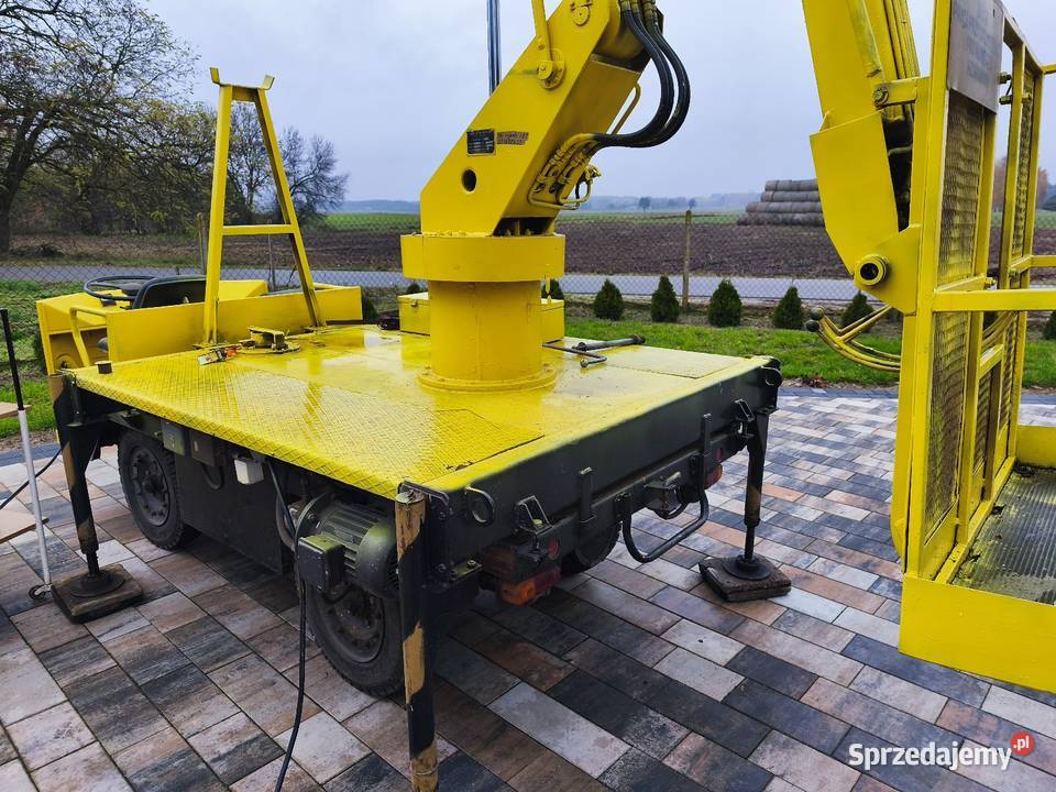 Podnośnik koszowy zwyżka Bumar P100 wózek WNA Rok produkcji 1988