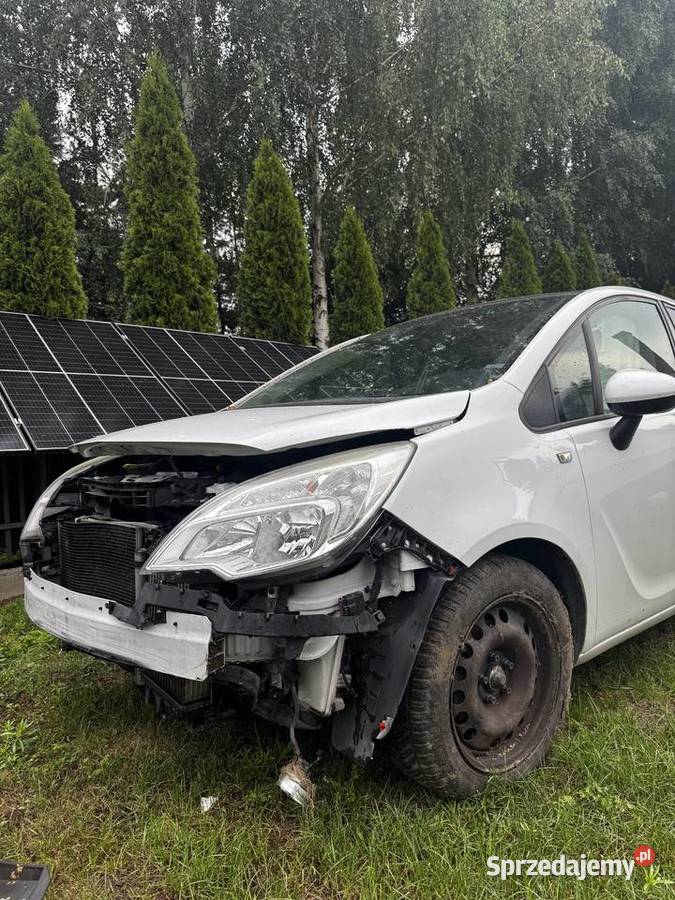 Opel Meriva uszkodzona Dulcza Wielka