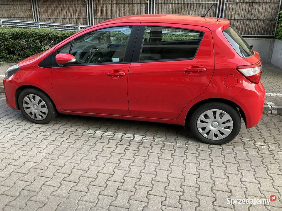 Toyota Yaris bezwypadkowa serwisowana Warszawa