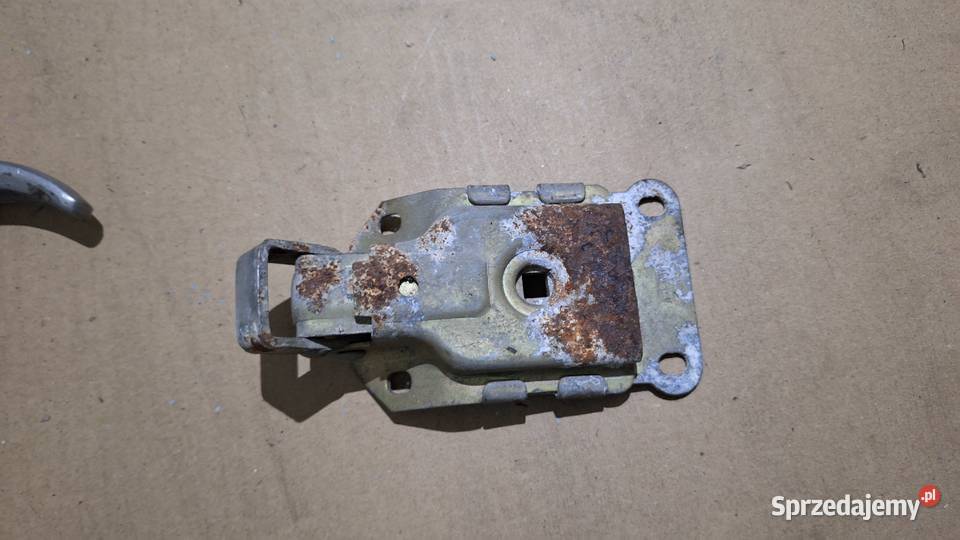 Klamka klapy bagażnika M20 FSO Warszawa Gaz osobowe małopolskie Kraków