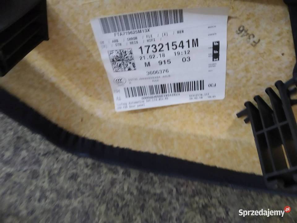 TAPICERKA BOCZEK LEWY PRAWY TYŁ KPL SKÓRA Bmw