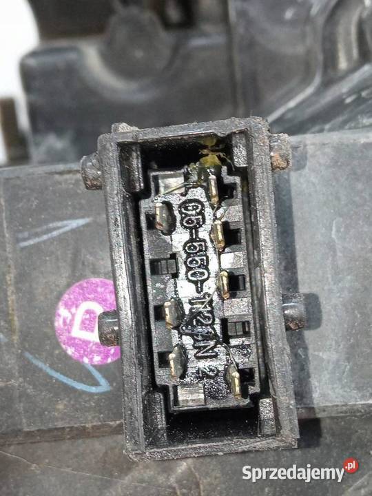 LAMPA PRZÓD PRAWA EUROPA 085521121R Citroen C4 I