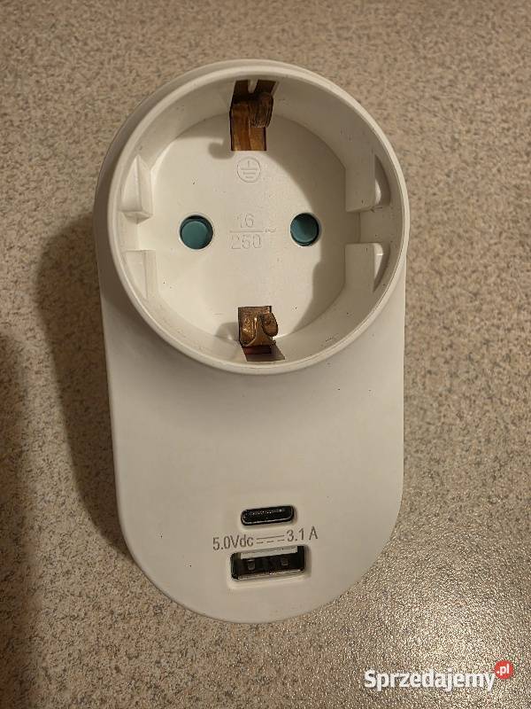 Gniazdko elektryczne z 2 portami USB