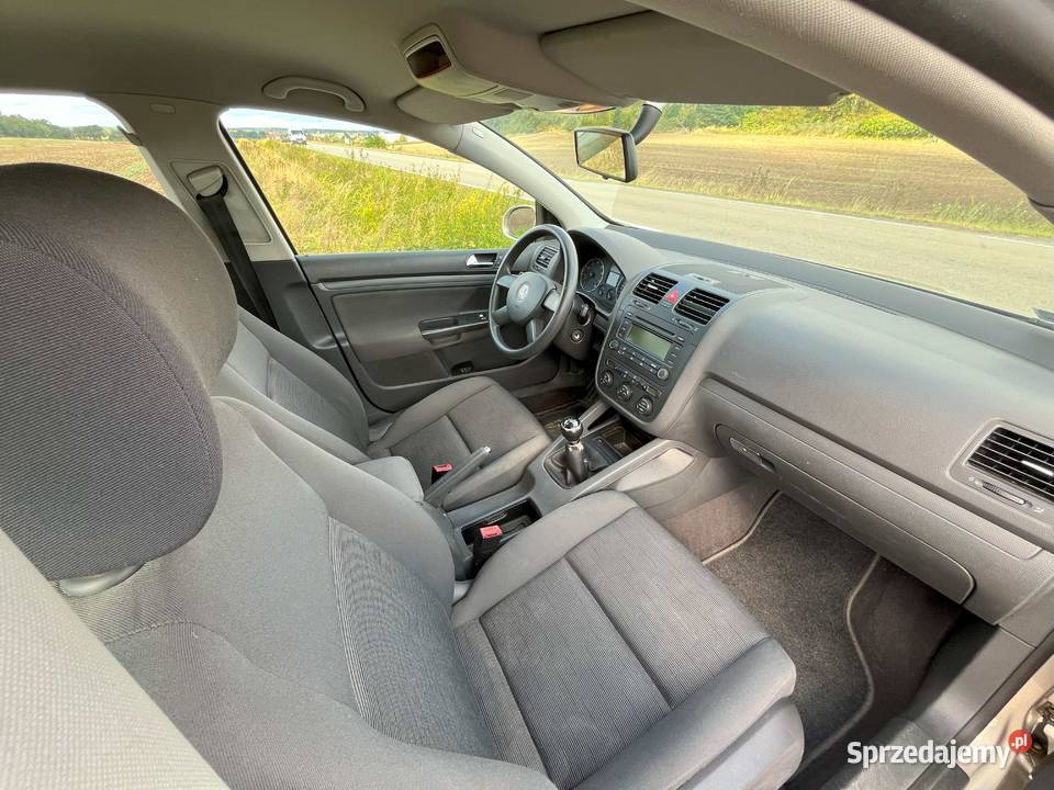 Volkswagen Golf 5 14 benzyna 2005 Niemodlin