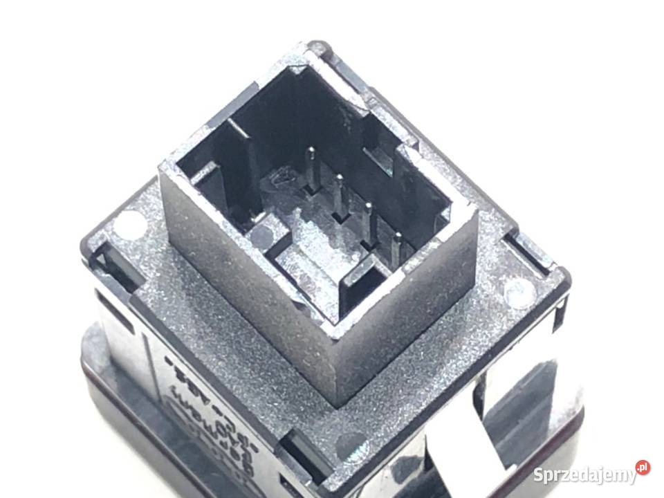 WŁĄCZNIK ŚWIATEŁ AWARYJNYCH AUDI A4 B9 sprzedam