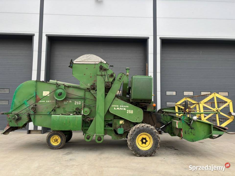 Kombajn zbożowy John Deere Lanz 250 Bronisław