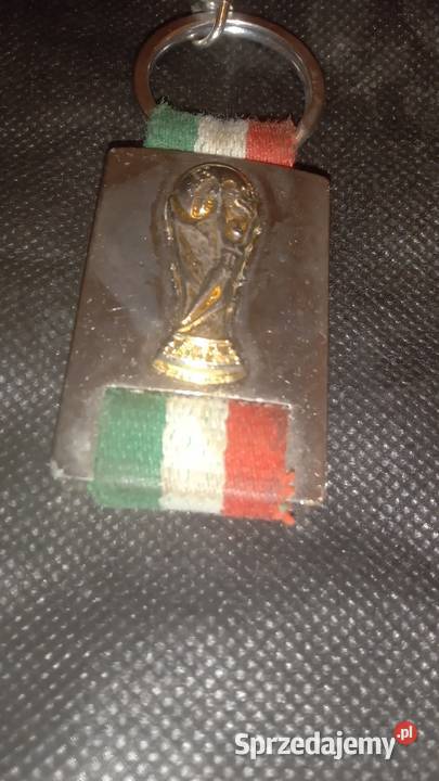 Brelok 51 lat z 1974 włoskiej reprezentacji w dolnośląskie Wrocław sprzedam